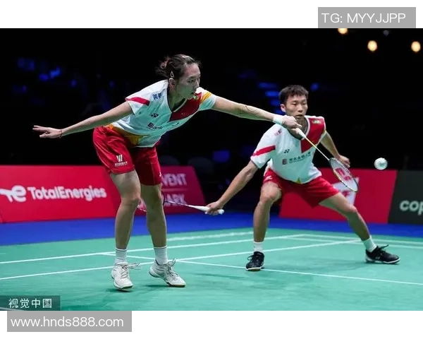 成都街舞队中路突破战术解析与实战应用探讨