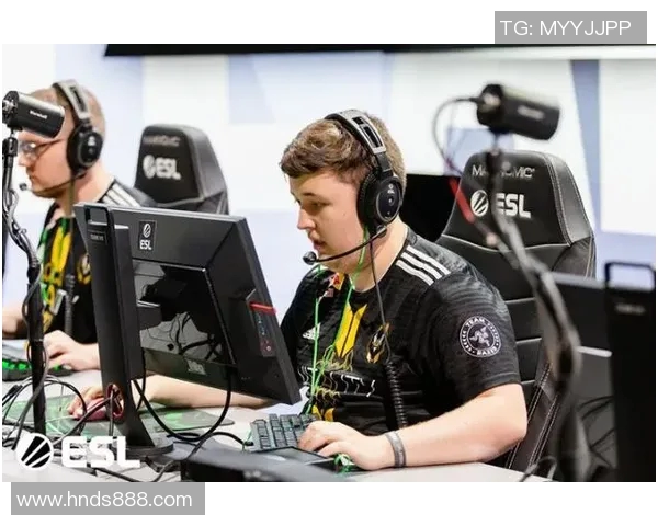 CSGO战术解析：深入探讨RNG战队的快速进攻策略与执行技巧