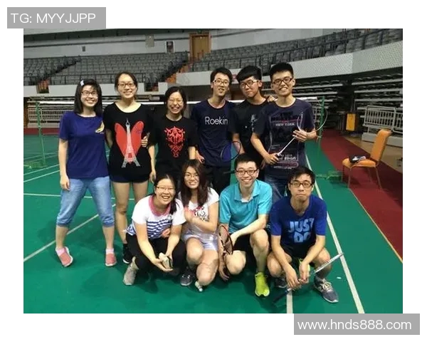 成都羽毛球队与深圳羽毛球队赛后复盘分析意识与战术的较量