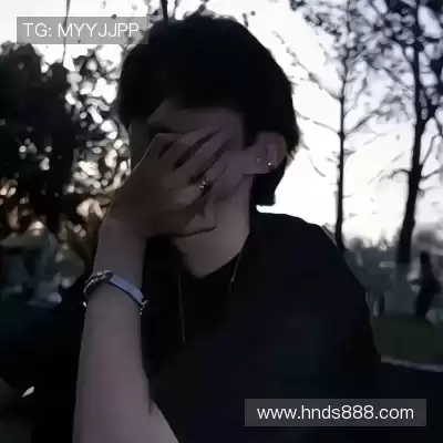 薄香绮